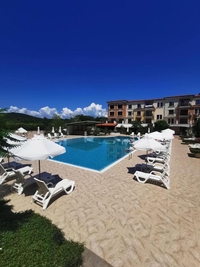 Lily Beach - Apartment 408A Sozopol Buitenkant foto